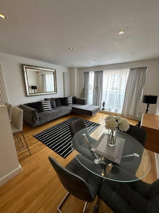 Two Br Flat 5 Mins Walk From London Eye G96 Apartment Екстериор снимка